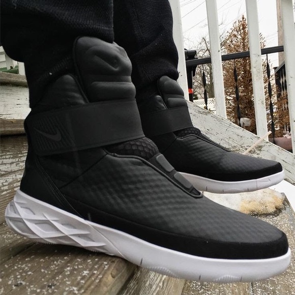 Nike Other - Nike Mens Swoosh HNTR Hunter Black/White Leather